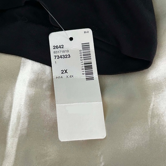 TURTLENECK, ASYMMETRICAL, BLACK, SZ 2X, LONG SLEEVES, VISCOSE SPANDEX, POINTED H - Picture 2 of 9